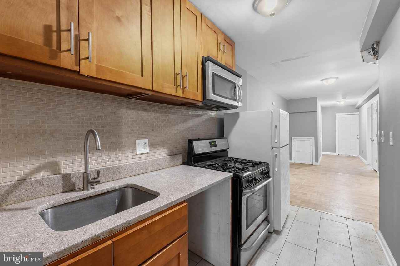 1613 17th Pl Se Apt 101 #101 - Photo 3 of 16