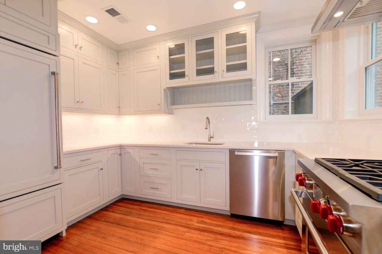 3252 N St Nw - Photo 3 of 9