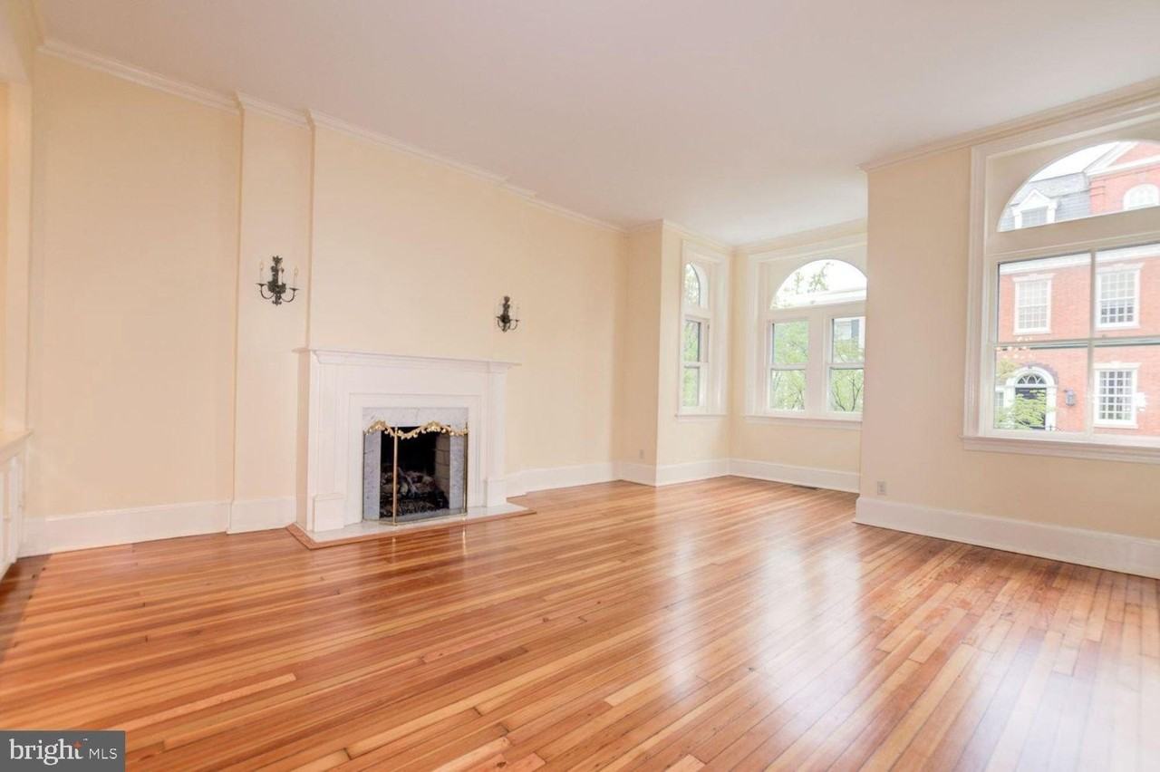 3252 N St Nw - Photo 2 of 9