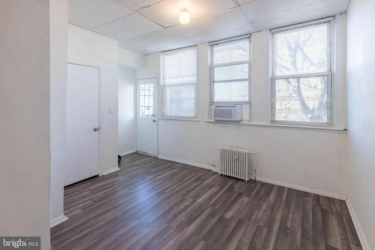 4916 7th St Nw - Photo 7 of 19