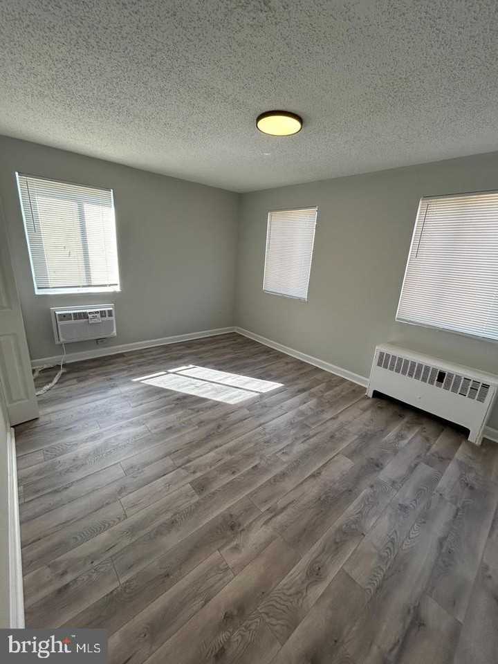 4715 1st St Sw Apt 302 #302 - Photo 5 of 12