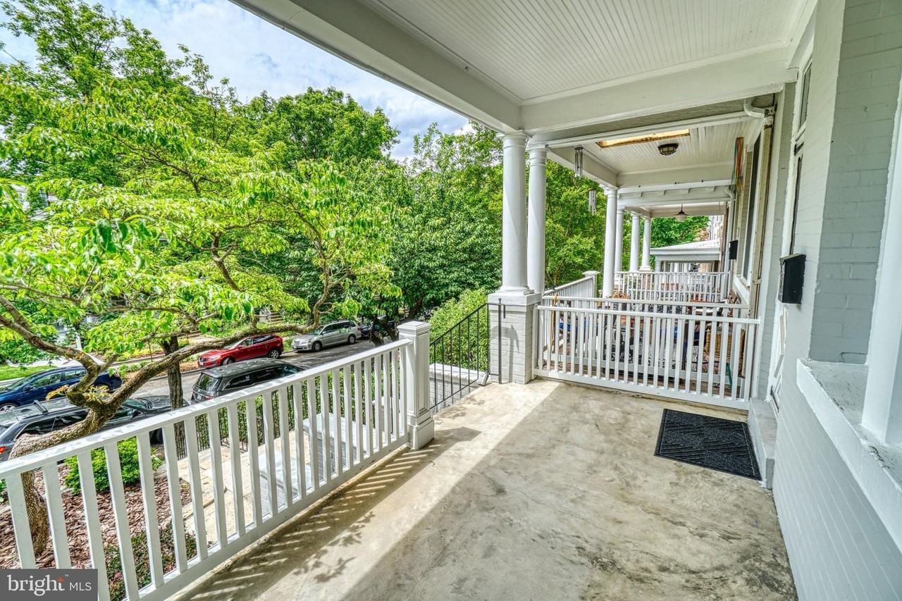 1821 Kilbourne Pl Nw - Photo 6 of 40