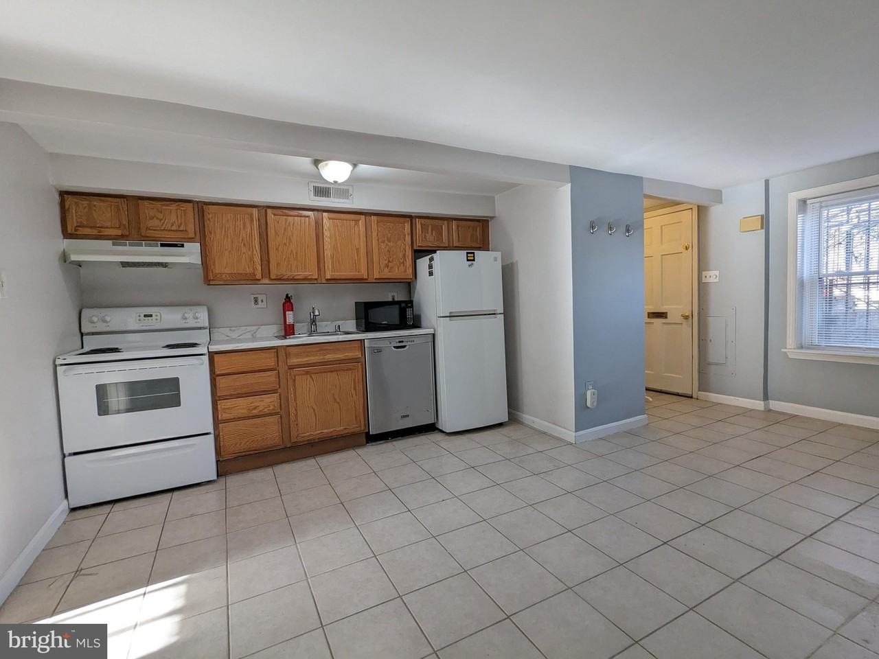 1523 Pennsylvania Ave Se Unit 2 #2 - Photo 6 of 12