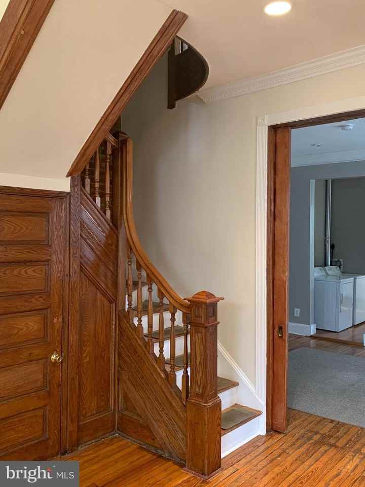 15 Seaton Pl Nw Unit 1 #1 - Photo 5 of 34