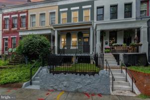 featured image of 407 16th St Se Unit 407 #407