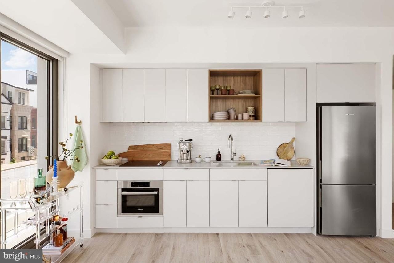 1 Florida Ave Ne Apt 926 #526 - Photo 6 of 14