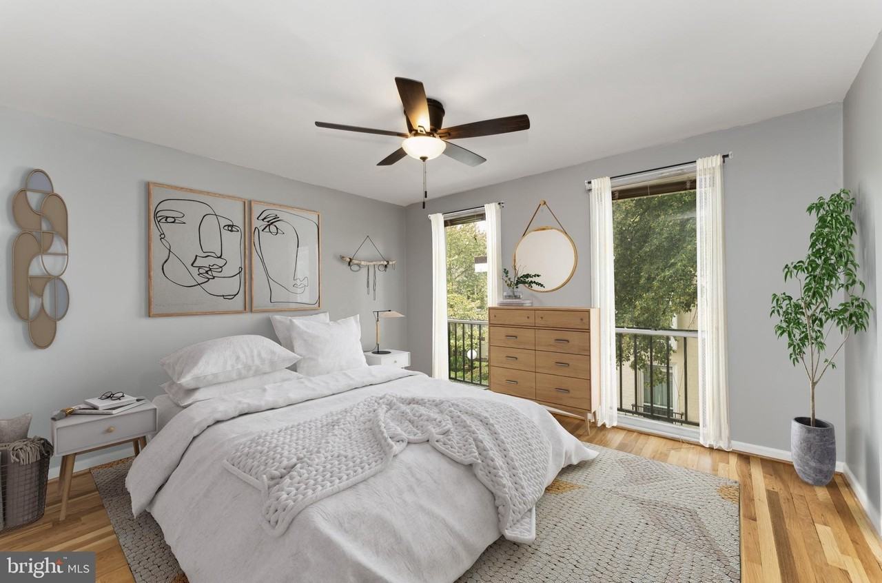 212 G St Sw Unit 212 #212 - Photo 4 of 17