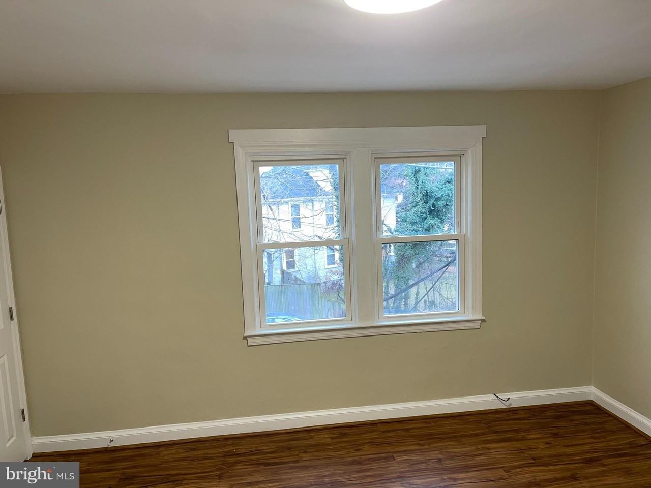 2210 Nicholson St Se Apt 3 #3 - Photo 2 of 25