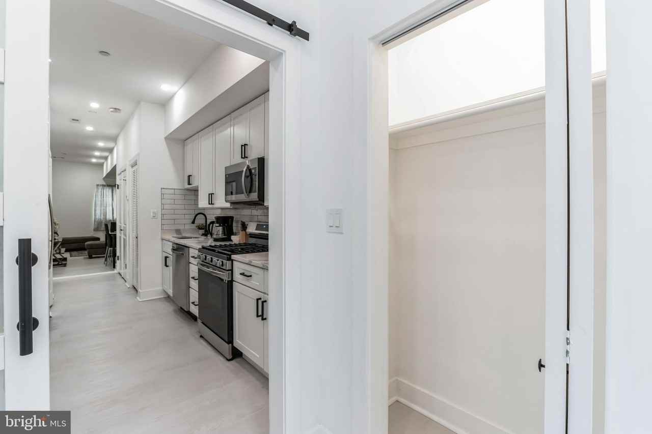 33 Florida Avenue Northeast #2 - Photo 4 of 9