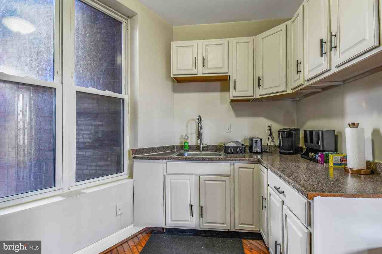 414 Florida Avenue Northwest - Photo 7 of 24