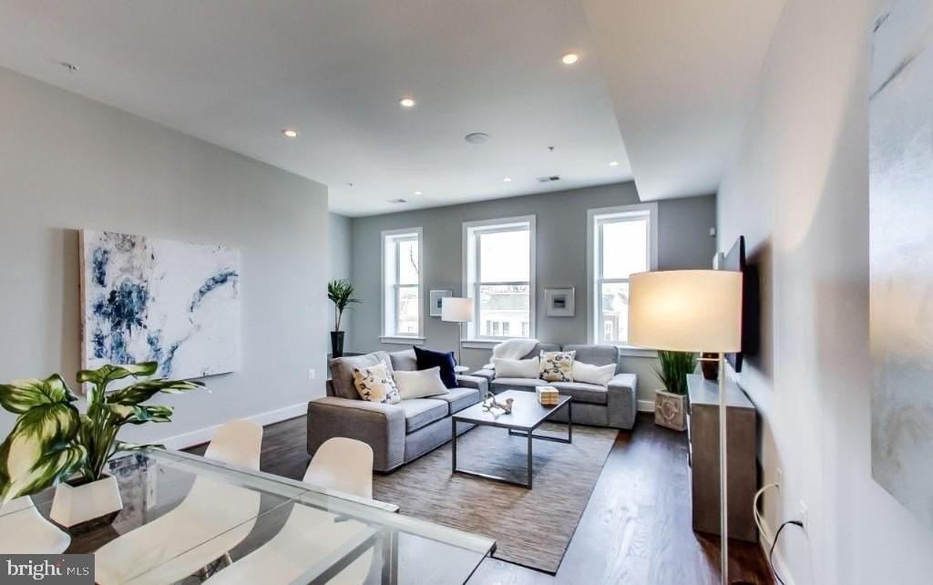 726 Girard St Nw Apt 2 #2 - Photo 7 of 18