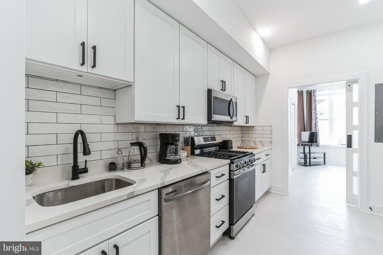 33 Florida Ave Ne Unit 2 #2 - Photo 2 of 9