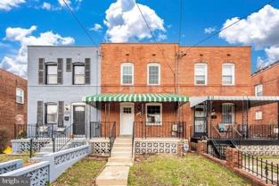 4528 Eads Pl Ne - Photo 1 of 1