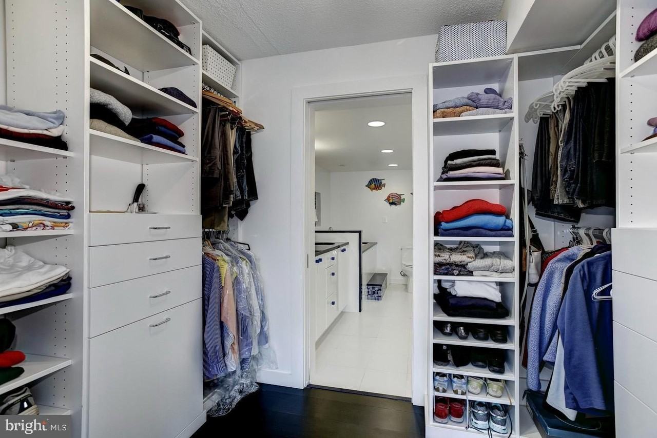 1015 33rd St Nw Apt 603 #603 - Photo 3 of 10