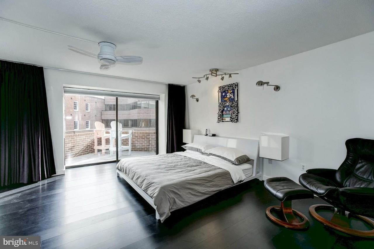 1015 33rd St Nw Apt 603 #603 - Photo 4 of 10