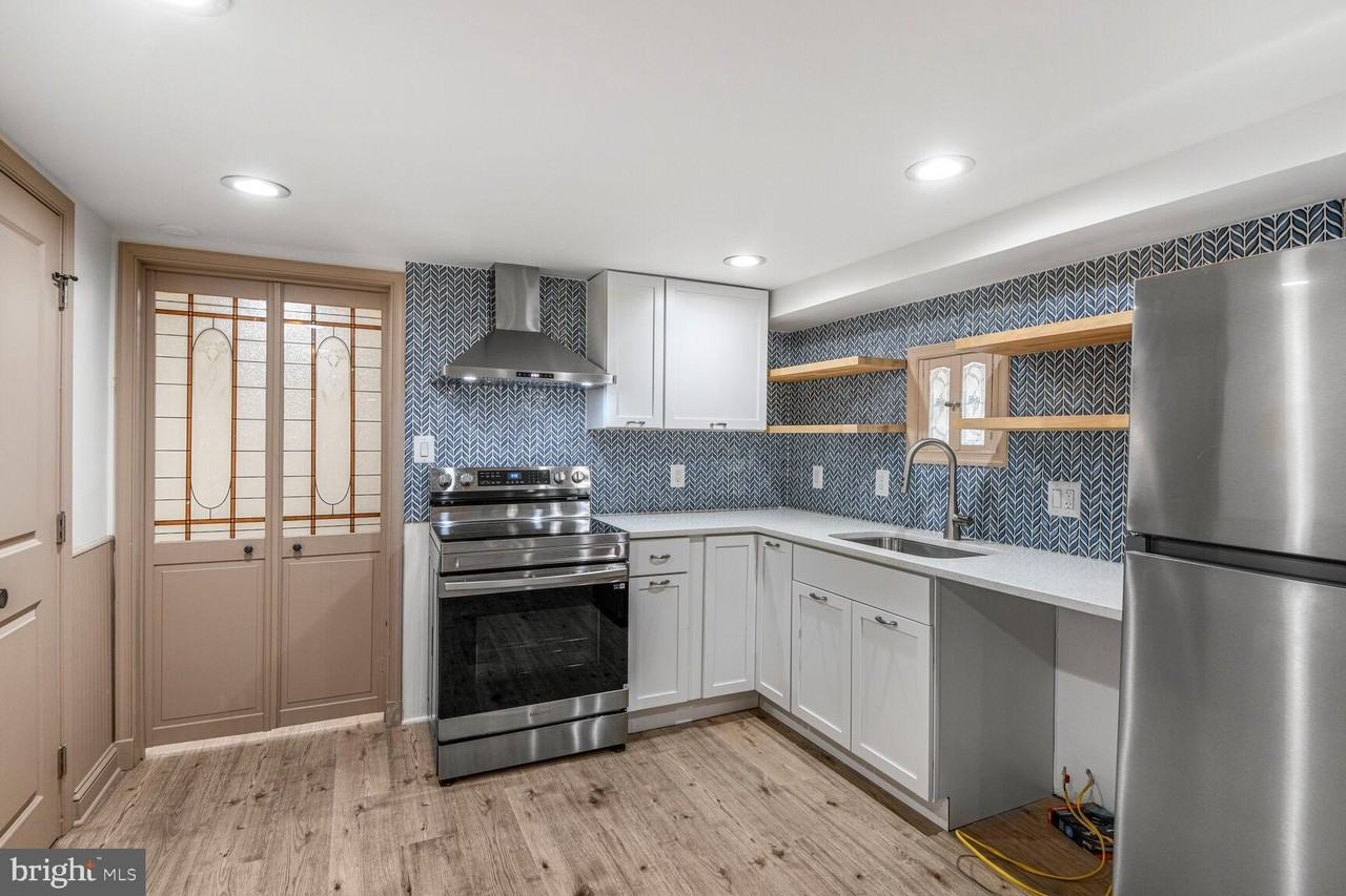 66 Bryant Street Northwest #B - Photo 6 of 17