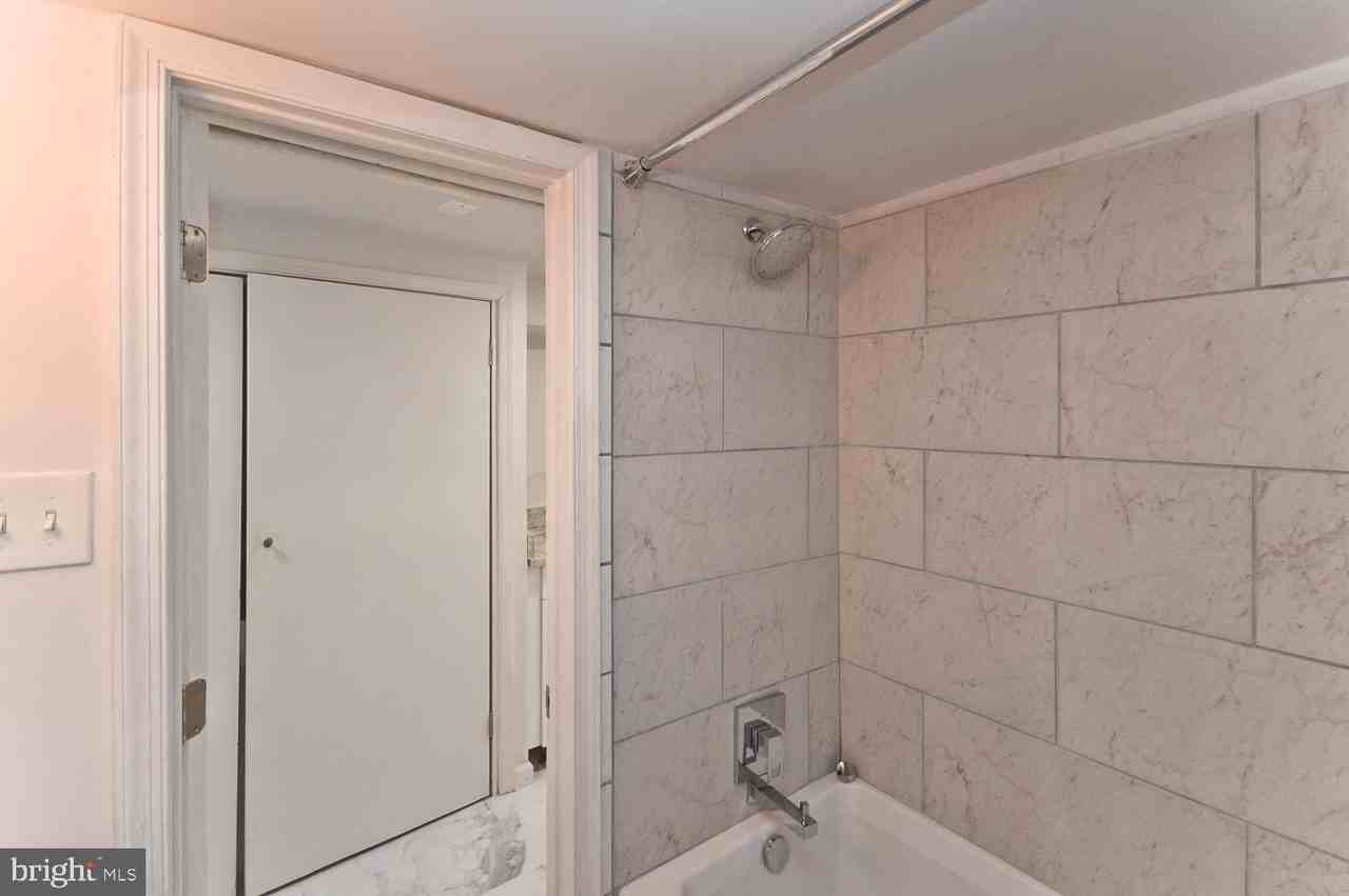 118 W St Nw Unit B #B - Photo 7 of 16