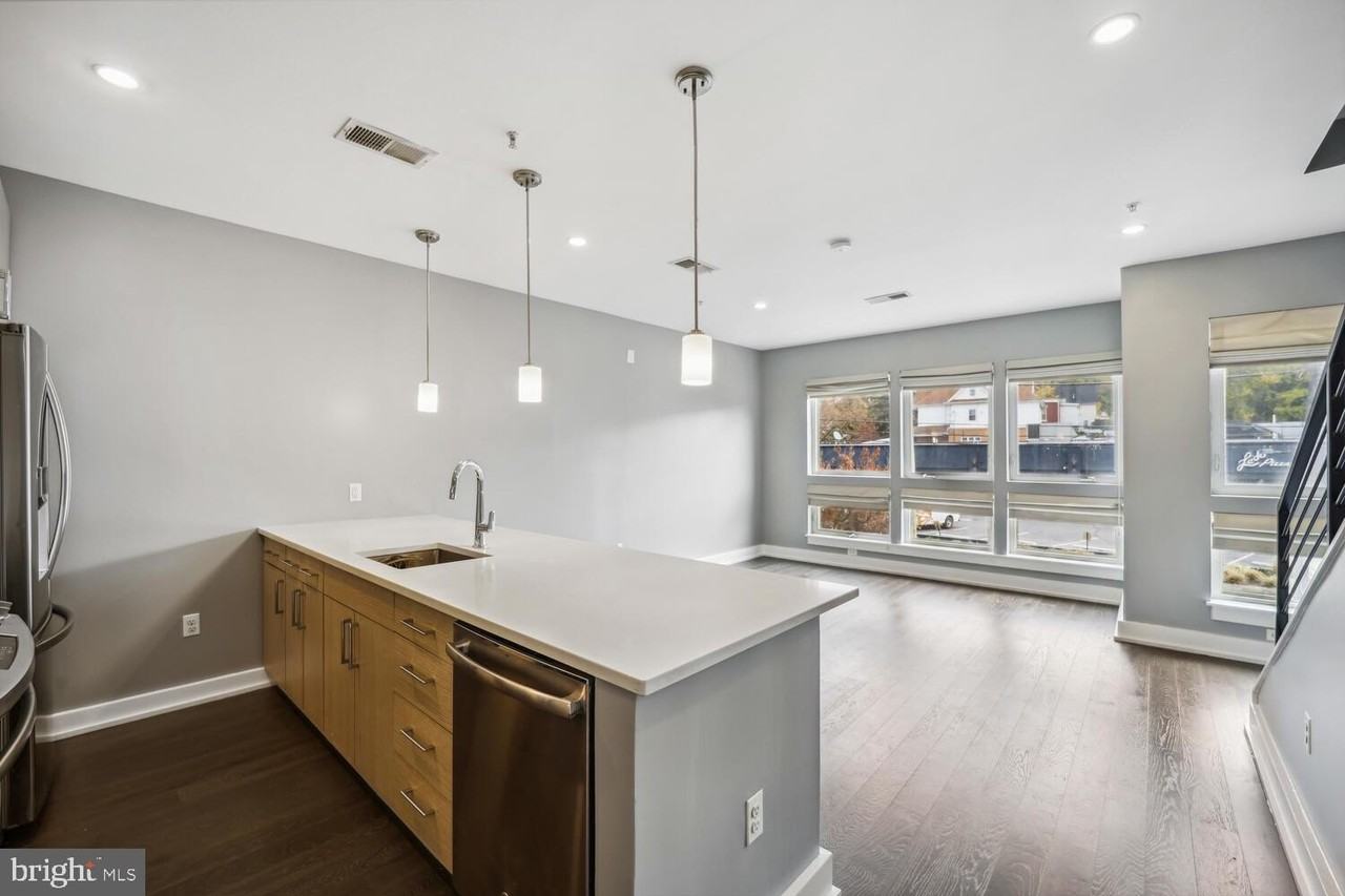 2724 12th St Ne Unit 6 #6 - Photo 2 of 18