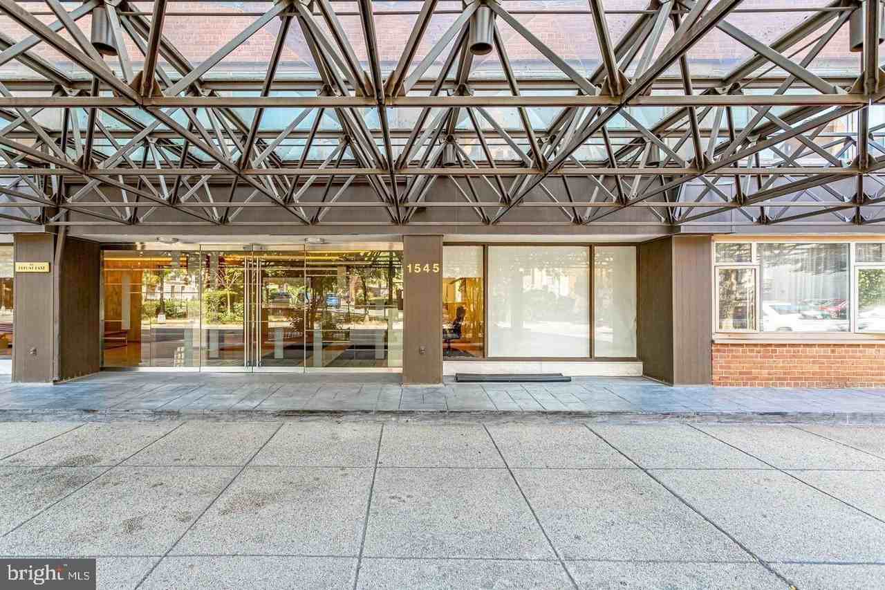 1545 18th St Nw Unit 403 #403 - Photo 4 of 44