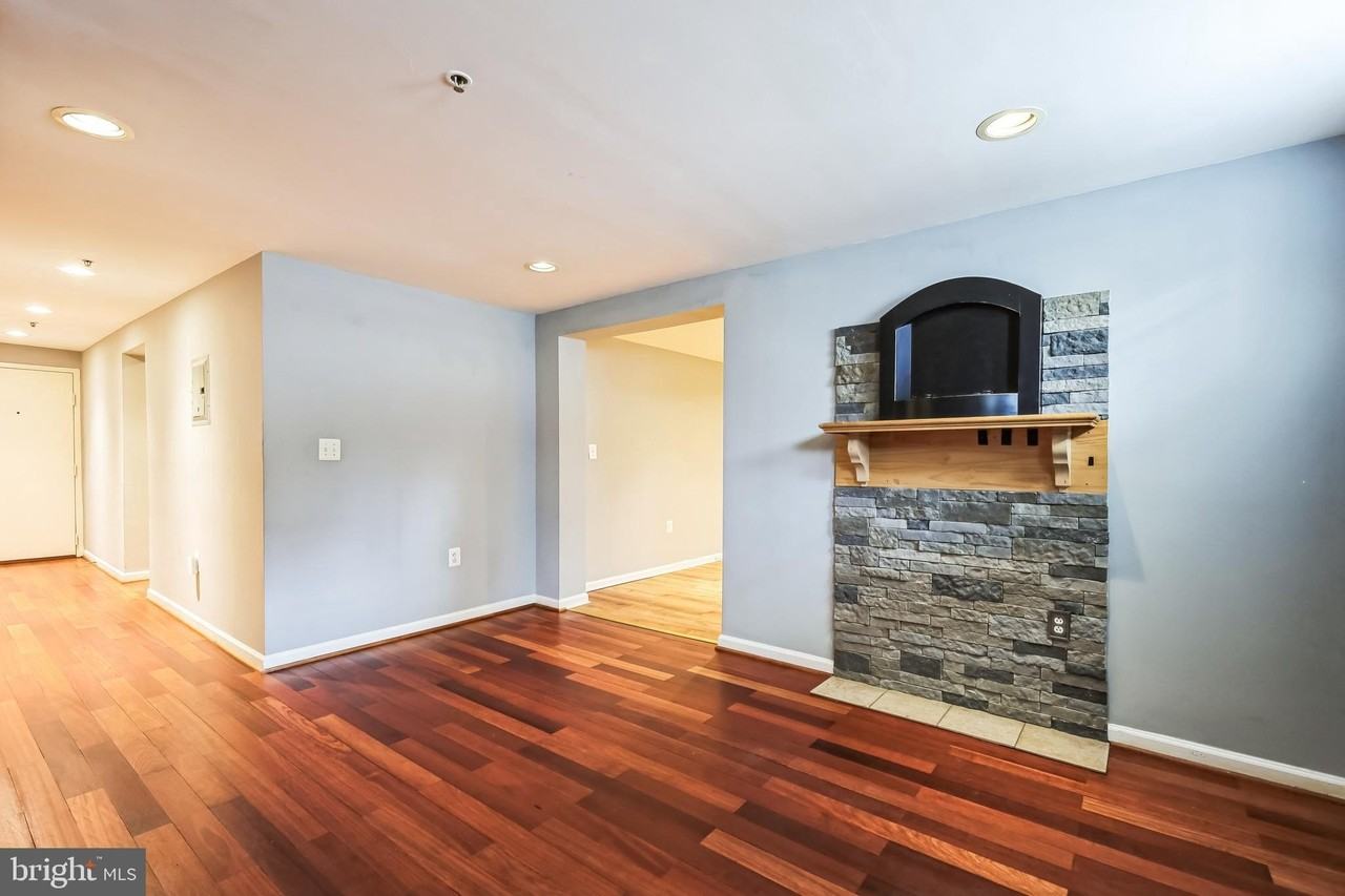 4929 Foote St Ne Apt 2 #2 - Photo 4 of 30