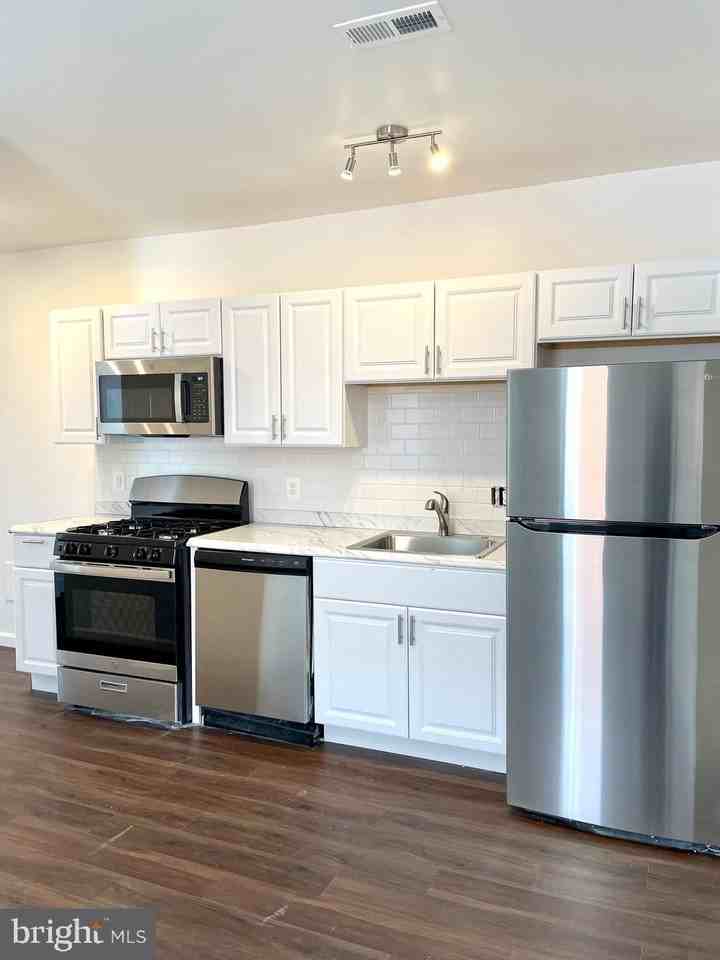 1838 E Street Expy #1