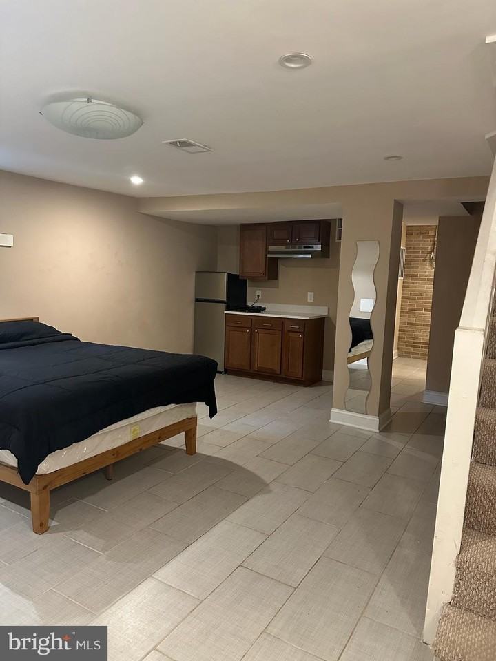 4627 12th St Ne - Photo 2 of 50