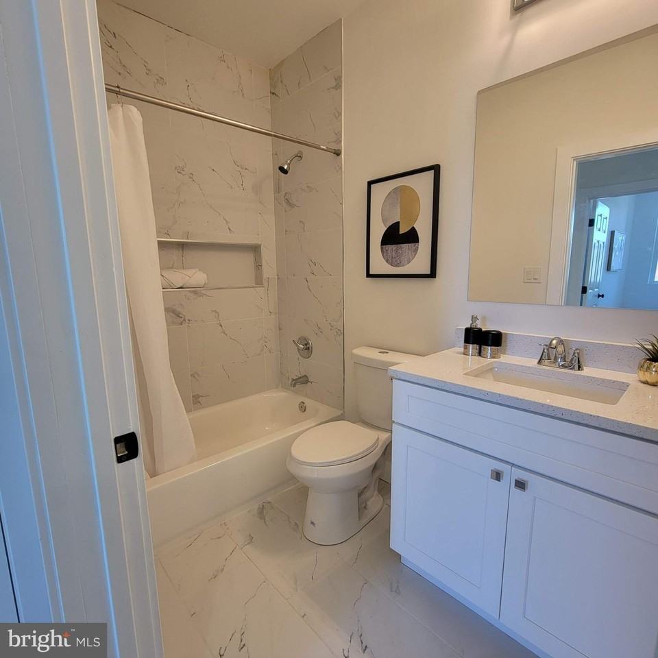 2495 Alabama Ave Se Unit 103 #103AND304 - Photo 4 of 9