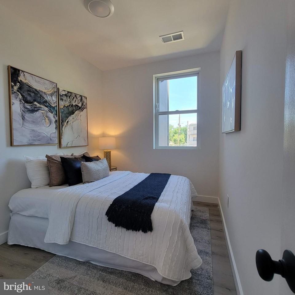 2495 Alabama Ave Se Unit 103 #103AND304 - Photo 6 of 9