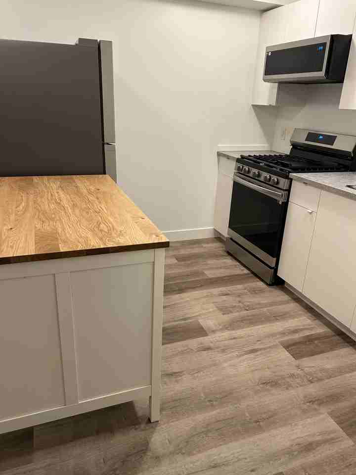 6404 119 Ave Nw #6404MAIN - Photo 4 of 9