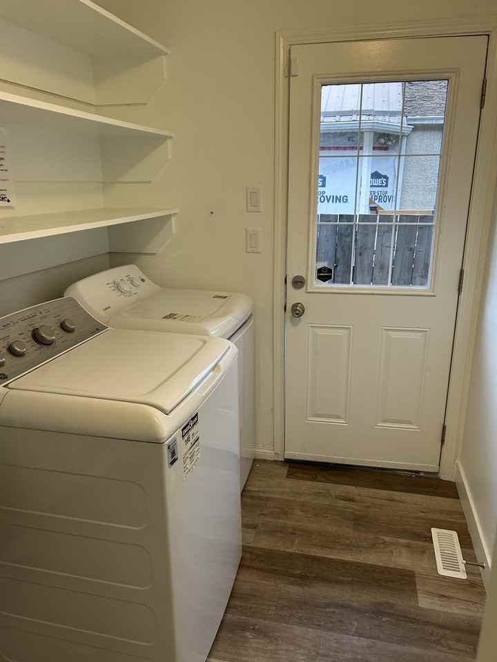 6404 119 Ave Nw #6404MAIN - Photo 5 of 9