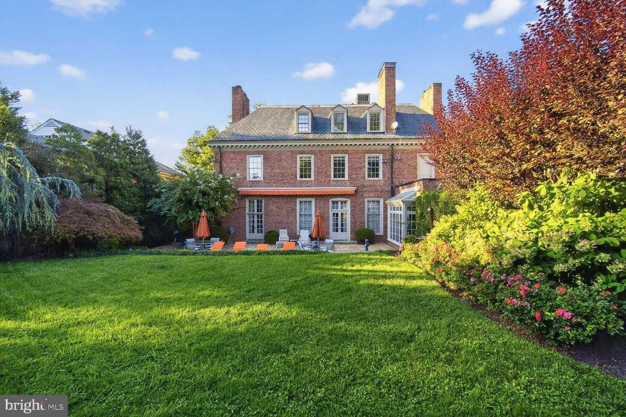 2310 Kalorama Rd Nw - Photo 3 of 50