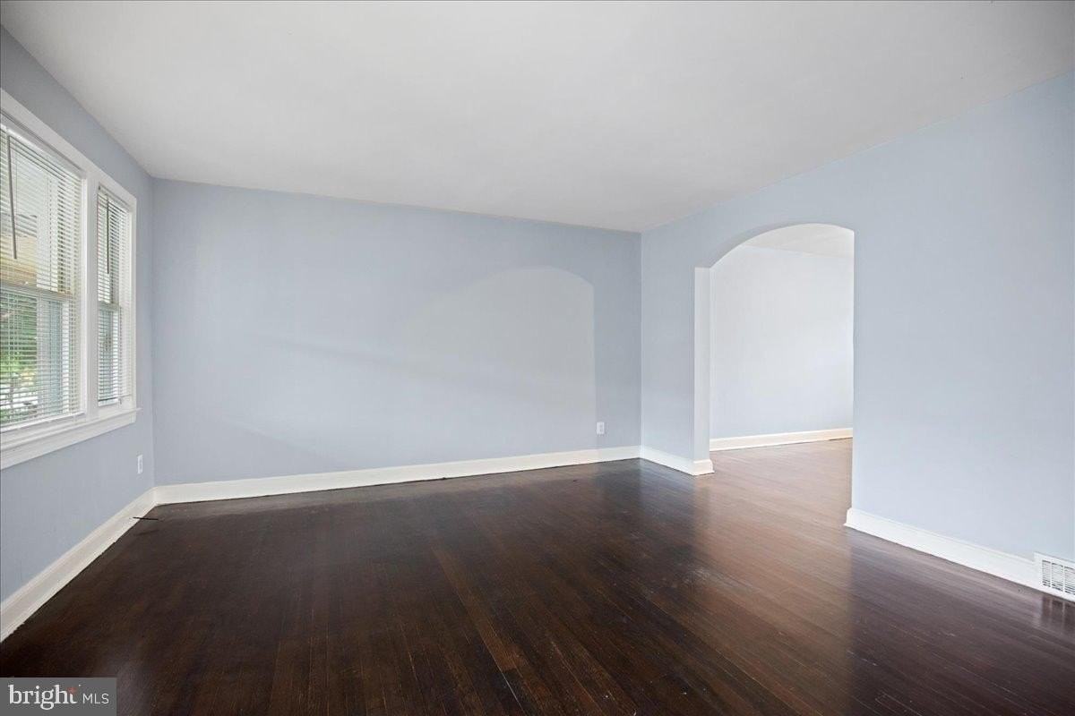 1934 U Pl Se - Photo 4 of 17