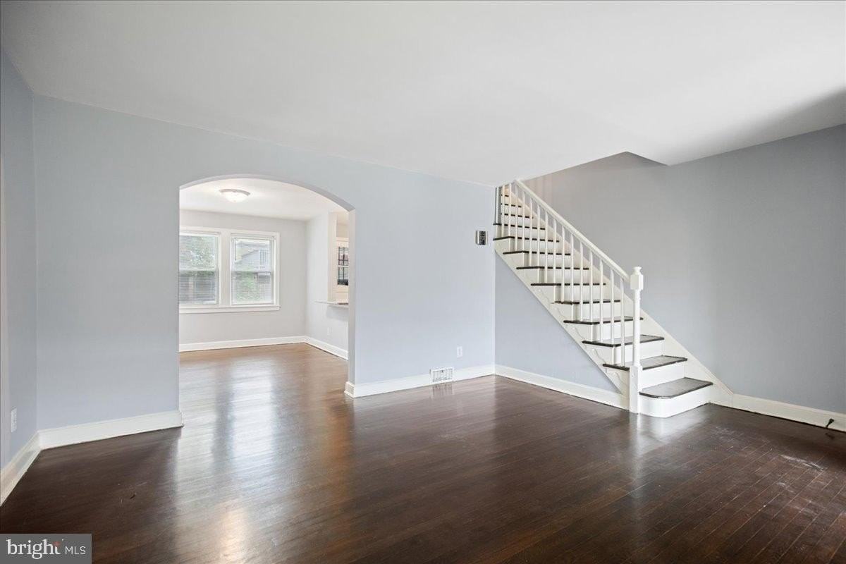 1934 U Pl Se - Photo 5 of 17