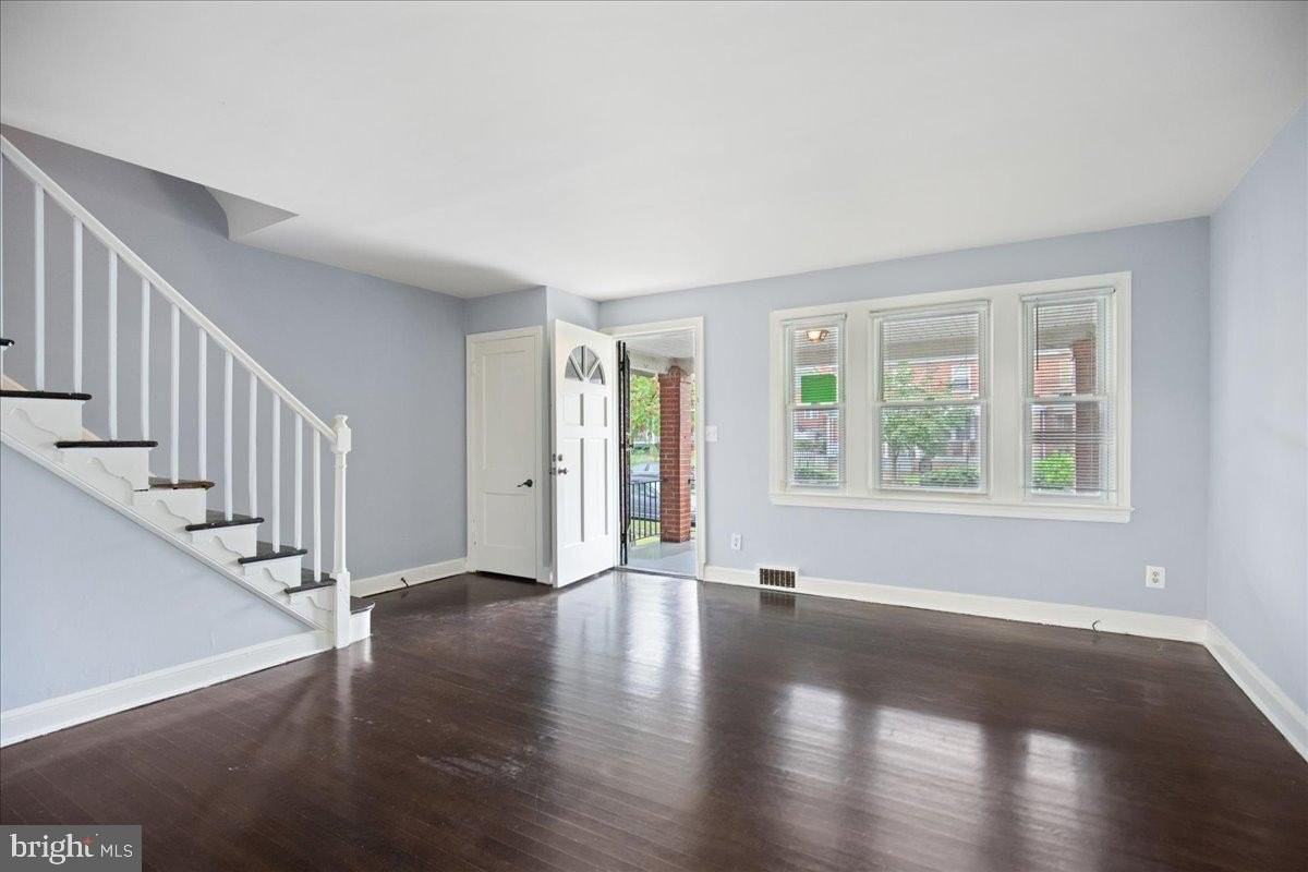 1934 U Pl Se - Photo 6 of 17