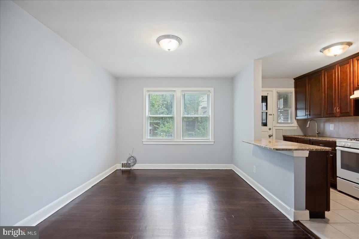 1934 U Pl Se - Photo 7 of 17