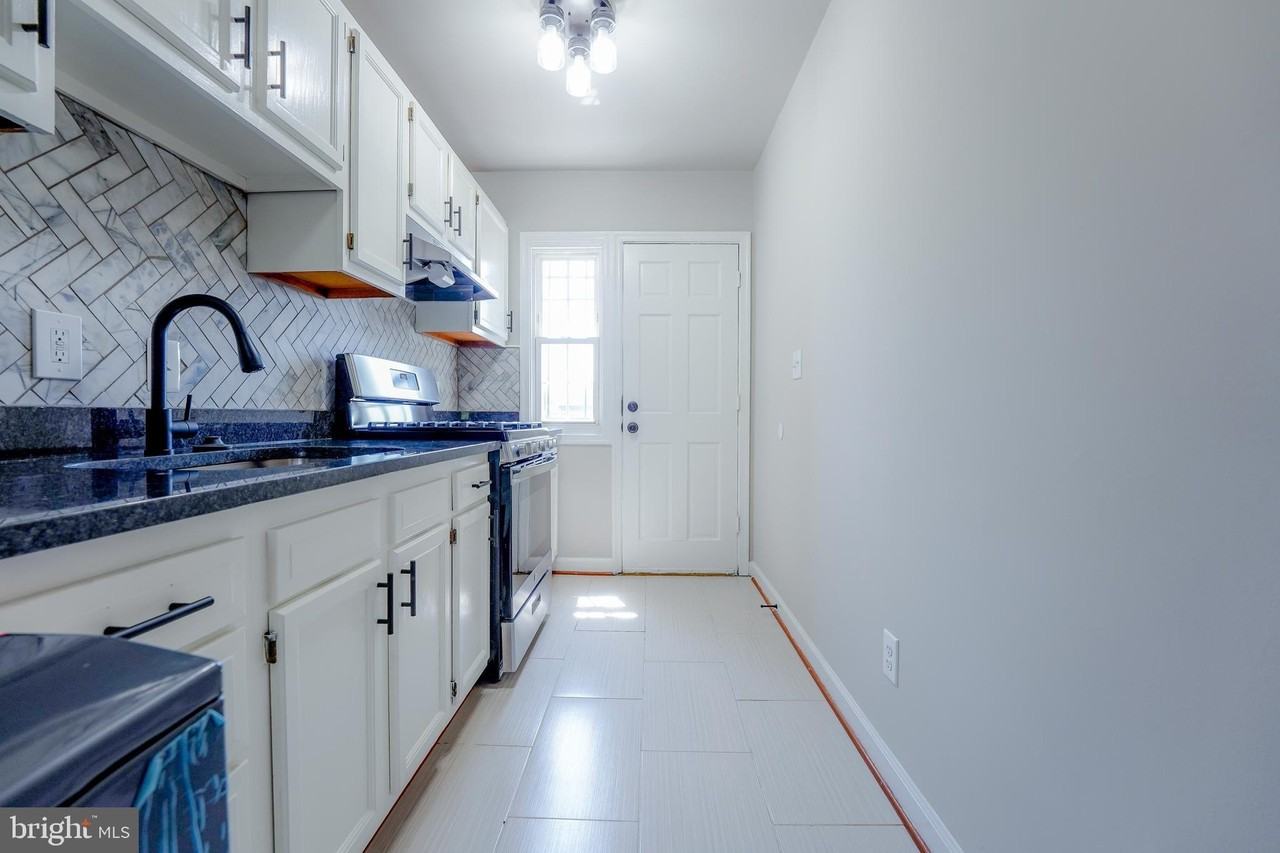 1823 H Place Northeast #3 - Photo 6 of 16