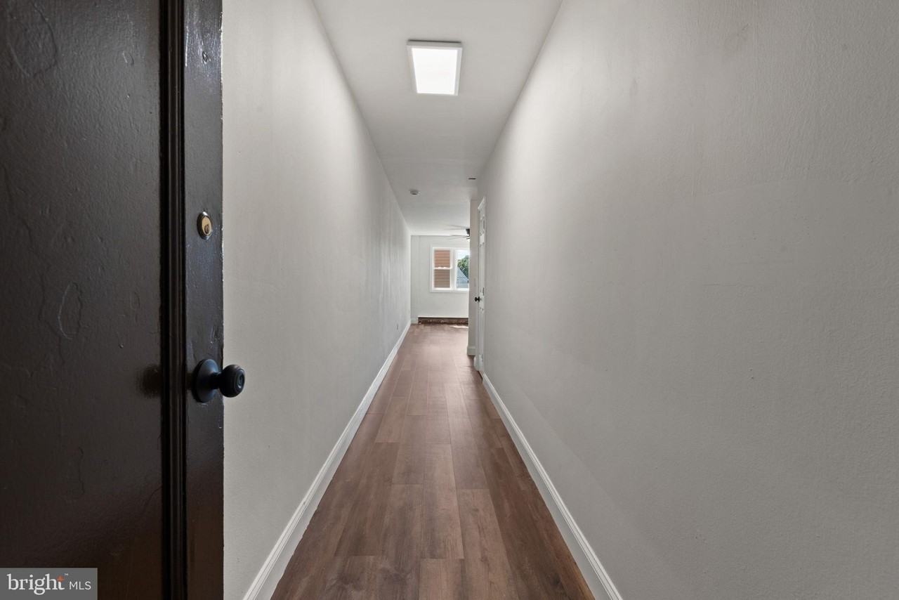 610 57th St Ne Apt 202 #202 - Photo 7 of 19