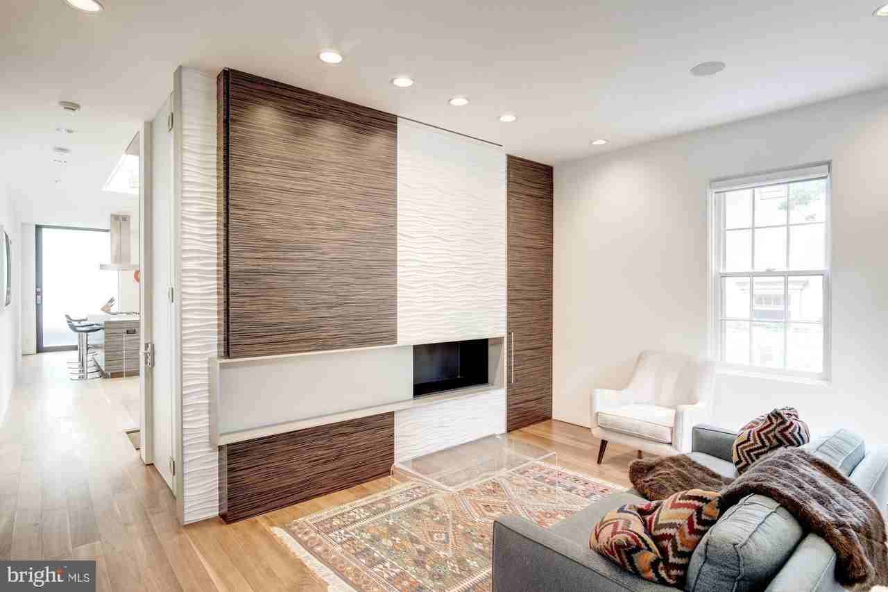 3329 Q St Nw - Photo 3 of 37