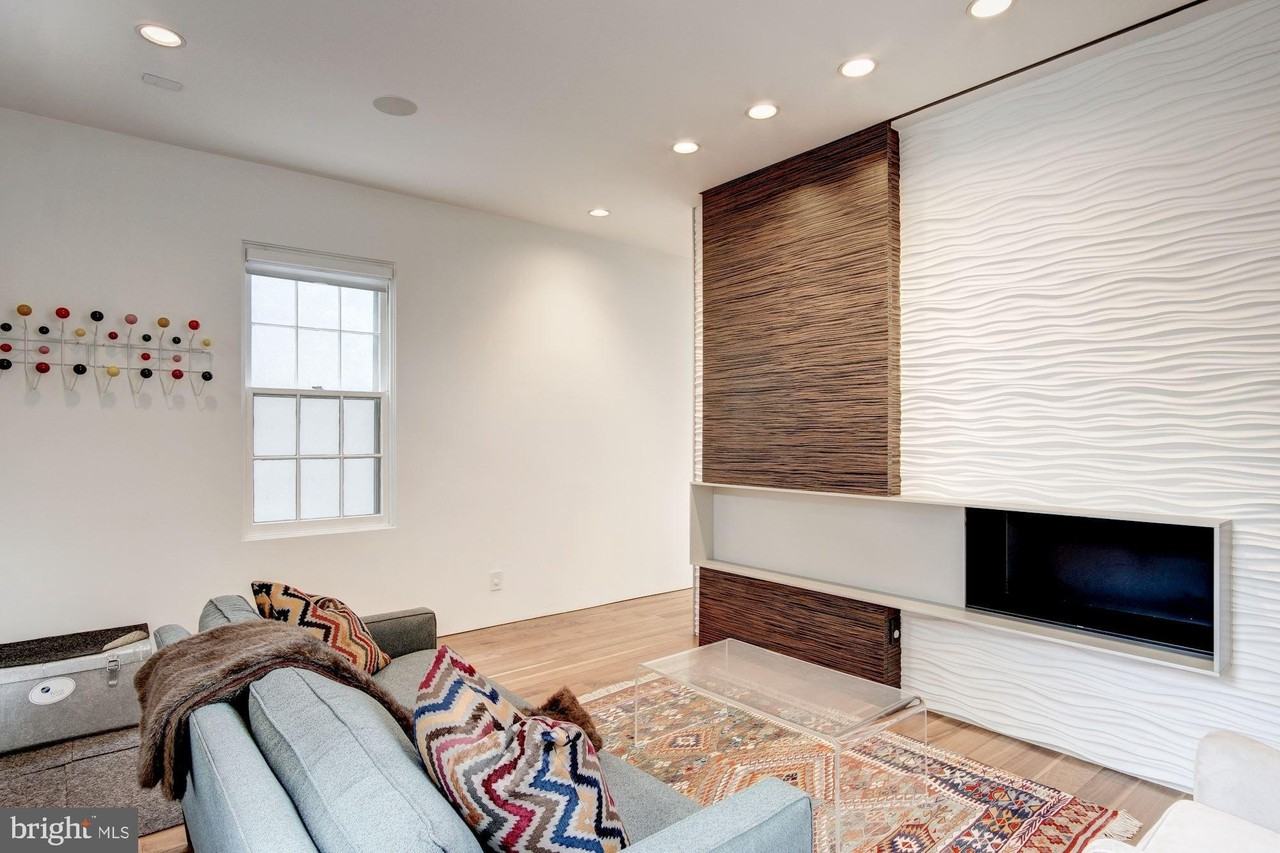 3329 Q St Nw - Photo 5 of 37