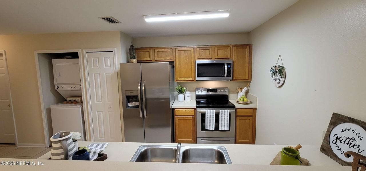 6076 Maggies Circle - Photo 2 of 34