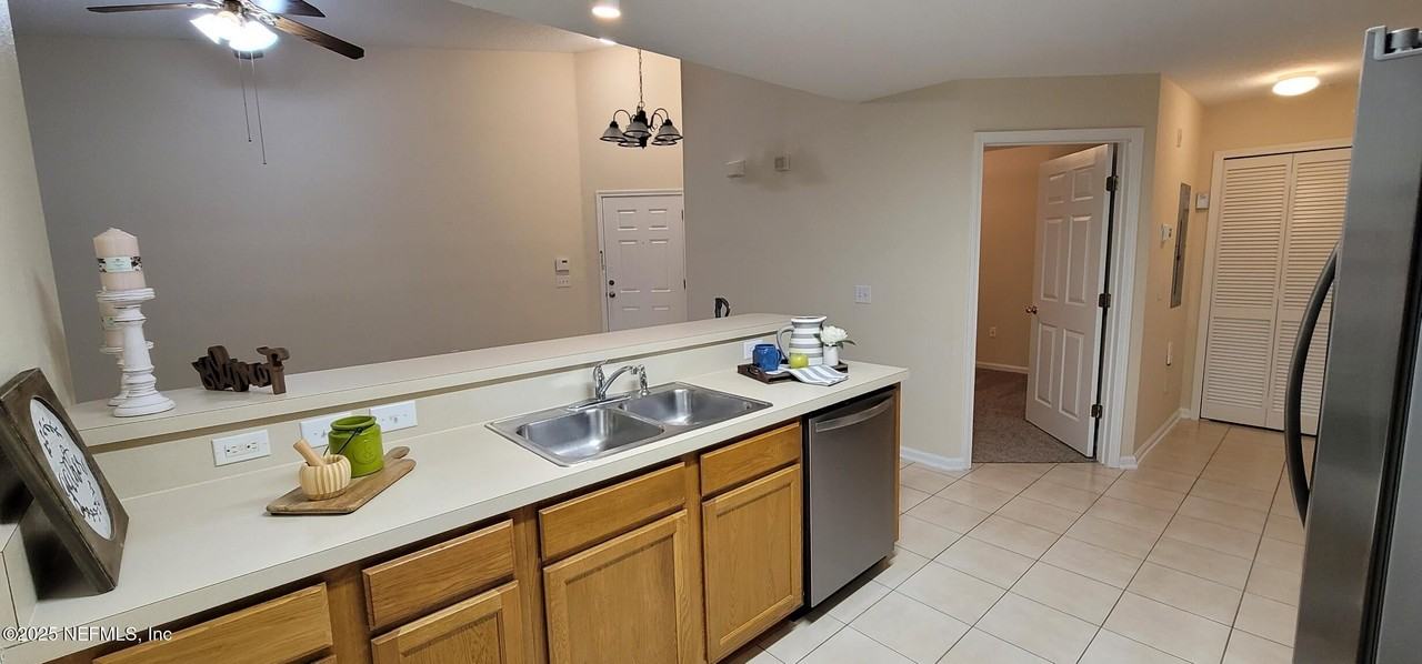 6076 Maggies Circle - Photo 7 of 34