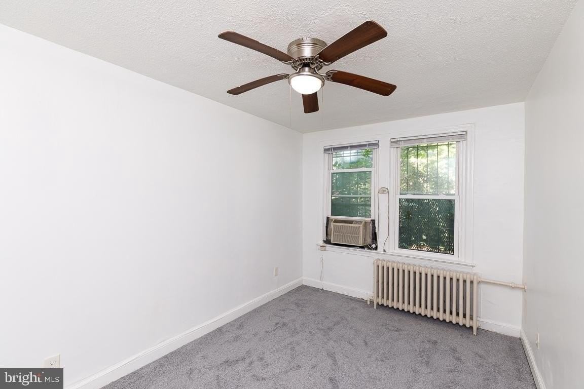 430 Mellon Street Southeast #2 - Photo 3 of 20