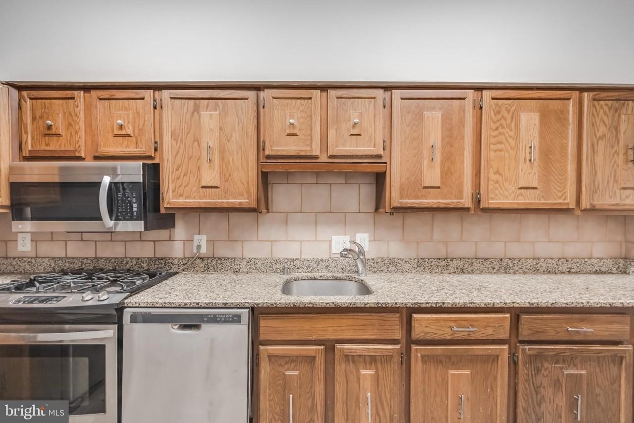 107 15th St Ne - Photo 7 of 30