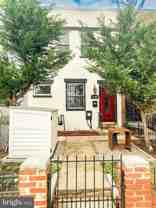 1738 Gales St Ne - Photo 1 of 1
