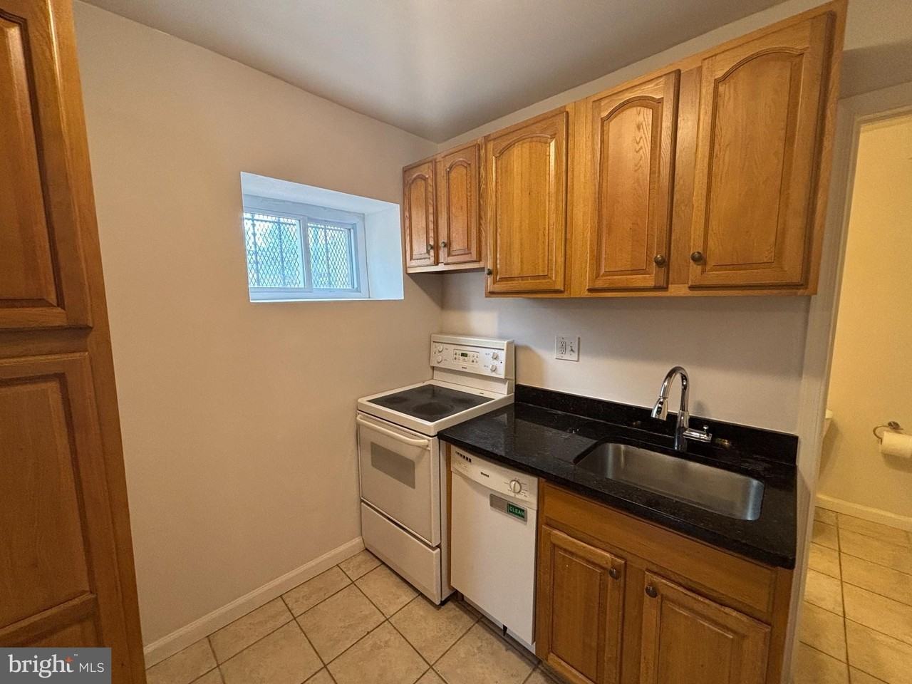 600 Keefer Pl Nw Unit 1 #1 - Photo 3 of 14