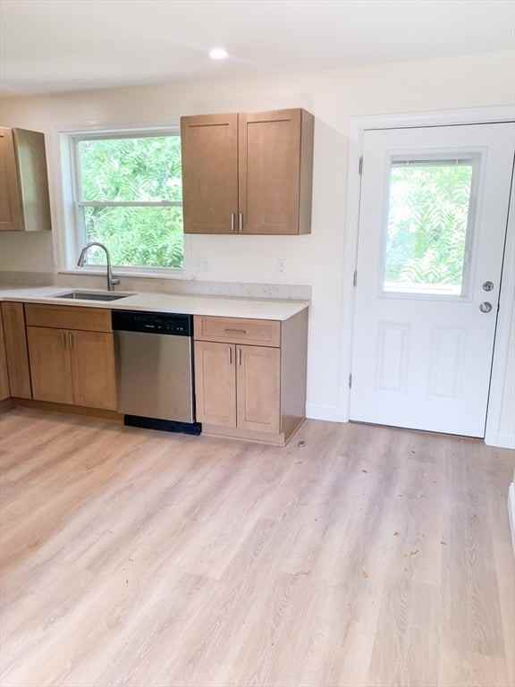 43 Bates St - Photo 3 of 20