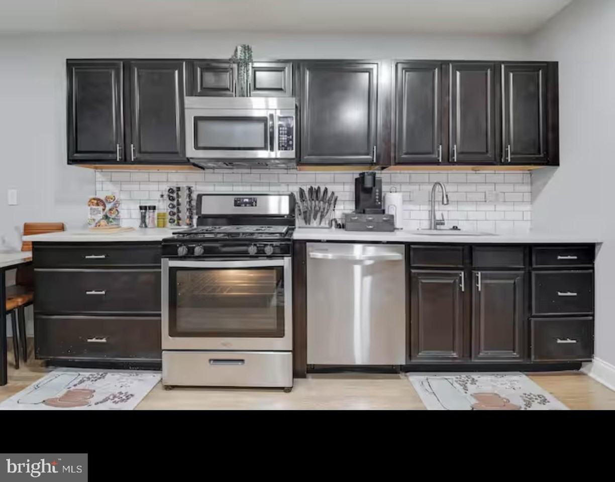 1255 Raum St Ne Apt 1 #1 - Photo 5 of 16