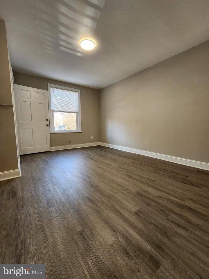 122 O St Sw - Photo 2 of 22