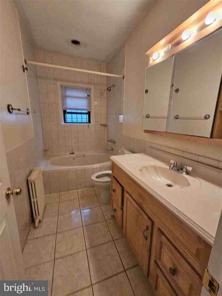 1920 11th St Nw Apt 1 #1 - Photo 4 of 6