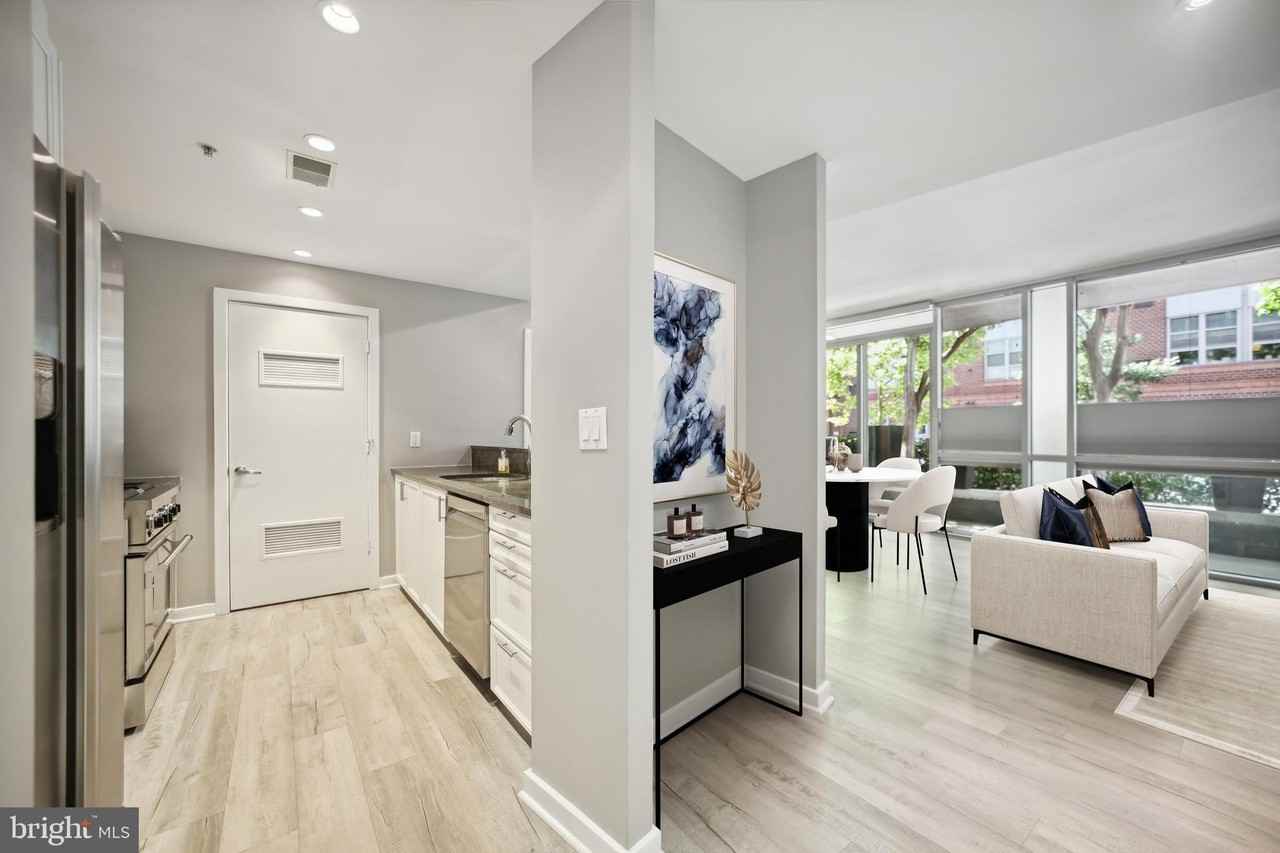 1300 13th St Nw Apt 108 #108 - Photo 7 of 34